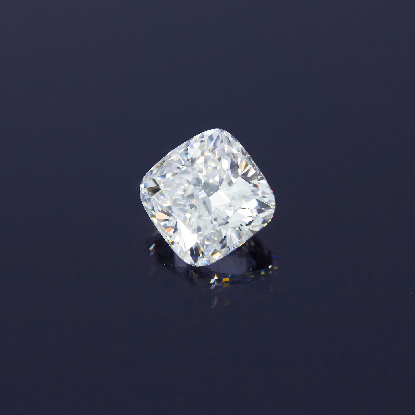 CVD 1 ct-30 ct D color VVS1 clarity, Excellent cut, IGI Certified cushion lab-grown diamond