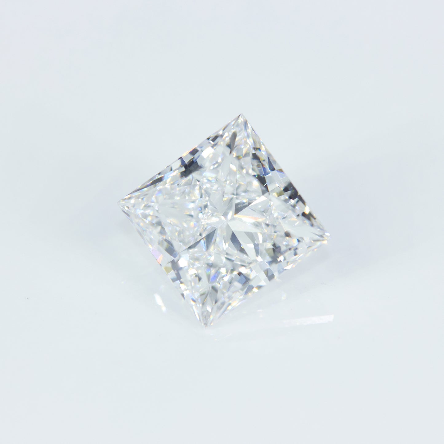 CVD 1 ct-10 ct D color VVS1 clarity, Excellent cut, IGI Certified princess lab-grown diamond