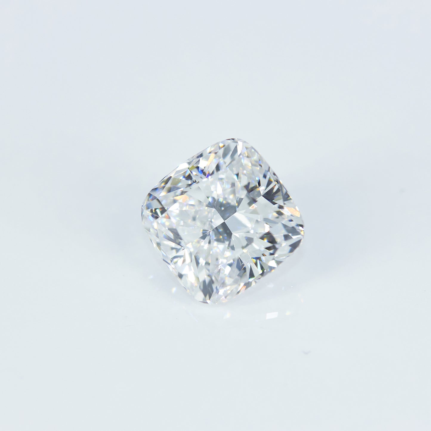 CVD 1 ct-30 ct D color VVS1 clarity, Excellent cut, IGI Certified cushion lab-grown diamond